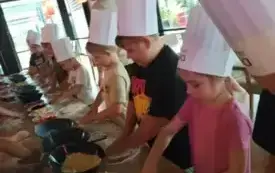 Wycieczka do &bdquo;Kombinatu Formy&rdquo; 5