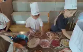 Wycieczka do &bdquo;Kombinatu Formy&rdquo; 13