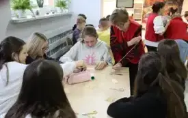 PSP Chybice- Warsztaty tworzenia &bdquo;pająk&oacute;w ludowych&rdquo; w naszej szkole 30