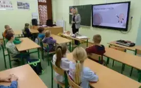 Spotkanie klasy I PSP w Godowie z audiofonolog Iwoną Tomaszewską - Hert 19