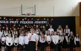 O szkole- przy pięknie jesieni&hellip; Akademia z okazji Dnia Nauczyciela w Publicznej Szkole Podstawowej im. Feliksa Szczęsnego Karnickiego w Chybicach 8