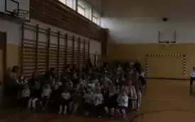 O szkole- przy pięknie jesieni&hellip; Akademia z okazji Dnia Nauczyciela w Publicznej Szkole Podstawowej im. Feliksa Szczęsnego Karnickiego w Chybicach 27