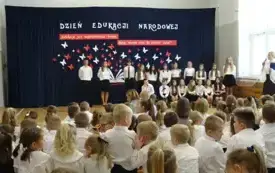 Dzień Edukacji Narodowej w PSP w Łomnie 4