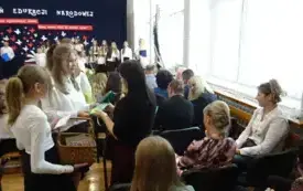 Dzień Edukacji Narodowej w PSP w Łomnie 5
