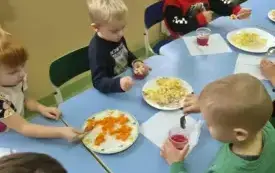 PSP Chybice- Światowy Dzień Owoc&oacute;w i Warzyw u przedszkolak&oacute;w 25