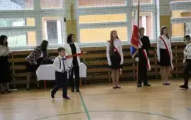 PSP Chybice- Uroczyste ślubowanie uczni&oacute;w klas pierwszych 7