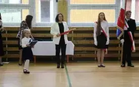 PSP Chybice- Uroczyste ślubowanie uczni&oacute;w klas pierwszych 12