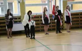 PSP Chybice- Uroczyste ślubowanie uczni&oacute;w klas pierwszych 16