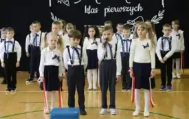 PSP Chybice- Uroczyste ślubowanie uczni&oacute;w klas pierwszych 23