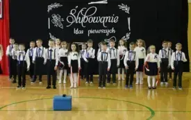 PSP Chybice- Uroczyste ślubowanie uczni&oacute;w klas pierwszych 33