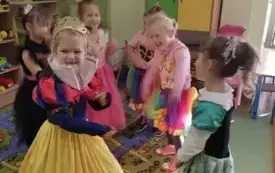 Dzień Postaci z Bajek - Magiczna Podr&oacute;ż do Świata Fantazji 9