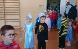 Międzynarodowy Dzień Postaci z Bajek w przedszkolu w Chybicach 9