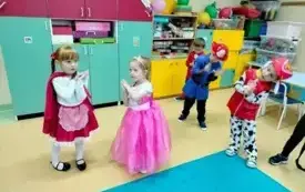Międzynarodowy Dzień Postaci z Bajek w przedszkolu w Chybicach 36