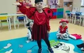 Międzynarodowy Dzień Postaci z Bajek w przedszkolu w Chybicach 45