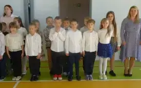 "Szkoła do Hymnu" w PSP w Godowie 5