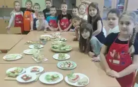 Dzień Zdrowego Śniadania w klasach I &ndash; III Publicznej Szkoły Podstawowej  w Chybicach 9