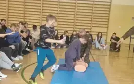 PSP Chybice- Edukacja z wojskiem 6