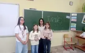 Galeria aktualności  SZKOLNY TURNIEJ SZACHOWY W SZERZAWACH 7