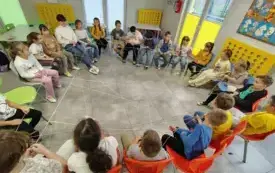 DZIEŃ ŻYCZLIWOŚCI I POZDROWIEŃ W PSP ŁOMNO 10