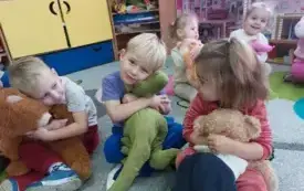Dzień Pluszowego Misia w przedszkolu w Chybicach 5