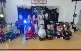 Neonowe andrzejki w PSP w Godowie 13