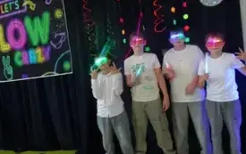 Neonowe andrzejki w PSP w Godowie 97