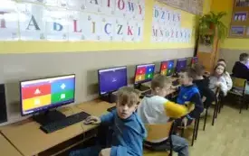 Tabliczka 25 Dąbrowa 2