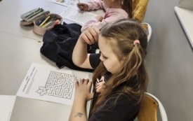 Innowacja pedagogiczna &bdquo;Przygody Jeżyka Boromirka &ndash; jesienna podr&oacute;ż przez emocje&rdquo; w  Szkole Podstawowej w Jadownikach  4
