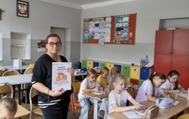 Innowacja pedagogiczna &bdquo;Przygody Jeżyka Boromirka &ndash; jesienna podr&oacute;ż przez emocje&rdquo; w  Szkole Podstawowej w Jadownikach  19