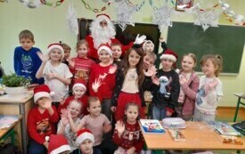 Mikołajki w klasie II w PSP w Godowie 8