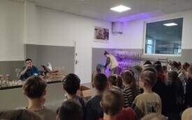 PSP Chybice- Wycieczka klas I-III do Fabryki Bombek w Nowej Dębie 70