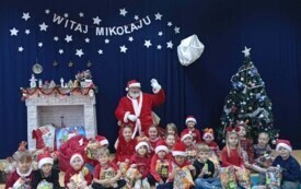 Wizyta Świętego Mikołaja u przedszkolak&oacute;w z Chybic 66
