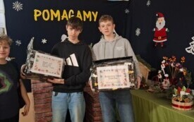 Świąteczne prezenty dla podopiecznych Domu Dziecka - akcja charytatywna PSP w Godowie 2
