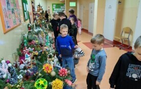 PSP Chybice- Konkurs na stroiki bożonarodzeniowe i kiermasz charytatywny 3
