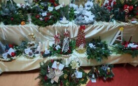 PSP Chybice- Konkurs na stroiki bożonarodzeniowe i kiermasz charytatywny 9