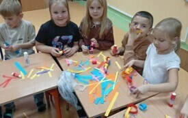 Kolędowanie w przedszkolu w Chybicach 10