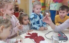 Kolędowanie w przedszkolu w Chybicach 45