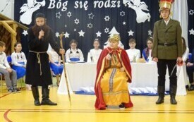 Jasełka szkolne w PSP w Godowie - piękna lekcja tradycji i wsp&oacute;lnoty 19