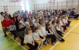 Jasełka szkolne w PSP w Godowie - piękna lekcja tradycji i wsp&oacute;lnoty 32