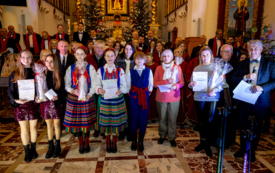 Galeria aktualności IX Og&oacute;lnopolski Festiwal Kolęd i Pastorałek &bdquo;Nocy Niepojęta&rdquo; w Kałkowie-Godowie &ndash; święto muzyki, tradycji i wsp&oacute;lnego kolędowania 6