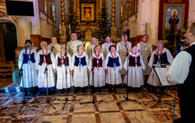 Galeria aktualności IX Og&oacute;lnopolski Festiwal Kolęd i Pastorałek &bdquo;Nocy Niepojęta&rdquo; w Kałkowie-Godowie &ndash; święto muzyki, tradycji i wsp&oacute;lnego kolędowania 78