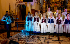 Galeria aktualności IX Og&oacute;lnopolski Festiwal Kolęd i Pastorałek &bdquo;Nocy Niepojęta&rdquo; w Kałkowie-Godowie &ndash; święto muzyki, tradycji i wsp&oacute;lnego kolędowania 79