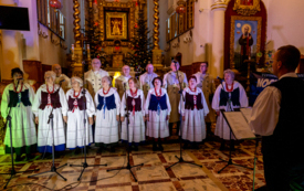 Galeria aktualności IX Og&oacute;lnopolski Festiwal Kolęd i Pastorałek &bdquo;Nocy Niepojęta&rdquo; w Kałkowie-Godowie &ndash; święto muzyki, tradycji i wsp&oacute;lnego kolędowania 80