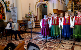 Galeria aktualności IX Og&oacute;lnopolski Festiwal Kolęd i Pastorałek &bdquo;Nocy Niepojęta&rdquo; w Kałkowie-Godowie &ndash; święto muzyki, tradycji i wsp&oacute;lnego kolędowania 97