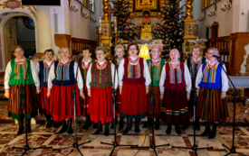 Galeria aktualności IX Og&oacute;lnopolski Festiwal Kolęd i Pastorałek &bdquo;Nocy Niepojęta&rdquo; w Kałkowie-Godowie &ndash; święto muzyki, tradycji i wsp&oacute;lnego kolędowania 107