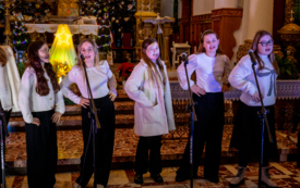 Galeria aktualności IX Og&oacute;lnopolski Festiwal Kolęd i Pastorałek &bdquo;Nocy Niepojęta&rdquo; w Kałkowie-Godowie &ndash; święto muzyki, tradycji i wsp&oacute;lnego kolędowania 114