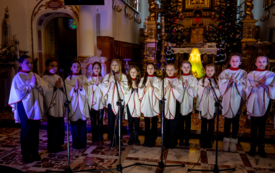 Galeria aktualności IX Og&oacute;lnopolski Festiwal Kolęd i Pastorałek &bdquo;Nocy Niepojęta&rdquo; w Kałkowie-Godowie &ndash; święto muzyki, tradycji i wsp&oacute;lnego kolędowania 121