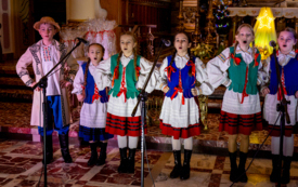 Galeria aktualności IX Og&oacute;lnopolski Festiwal Kolęd i Pastorałek &bdquo;Nocy Niepojęta&rdquo; w Kałkowie-Godowie &ndash; święto muzyki, tradycji i wsp&oacute;lnego kolędowania 135