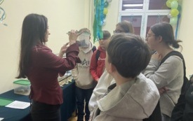 Galeria aktualności Udział uczni&oacute;w Publicznej Szkoły Podstawowej w Szerzawach w Nocy Biolog&oacute;w na UJK w Kielcach 14