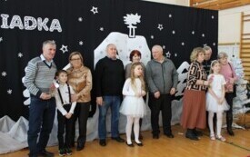 Dzień Babci i Dziadka w Publicznej Szkole Podstawowej w Chybicach 8